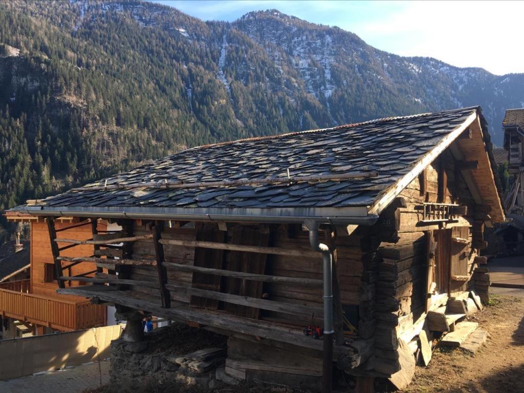 La Cabane De L'Homme Tranquille Le Tretien Esterno foto